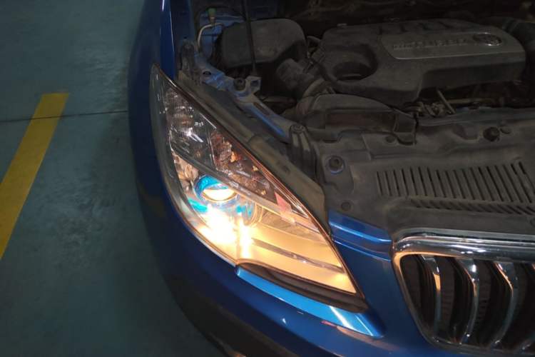 Used Buick Encore 2015 1.4T Automatic Two-Wheel Drive Urban Leading Model Right Front Headlight