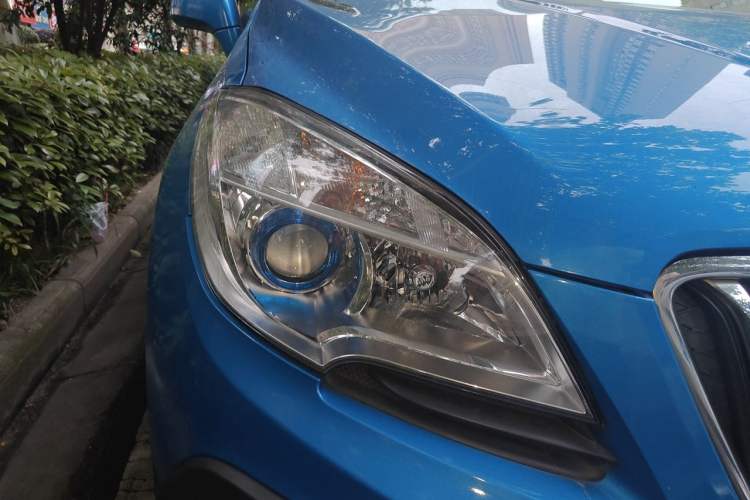 Used Buick Encore 2015 1.4T Automatic Two-Wheel Drive Urban Elite Version Right Front Headlight