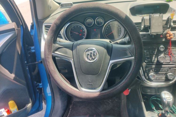 Used Buick Encore 2015 1.4T Automatic Two-Wheel Drive Urban Elite Version Steering Wheel