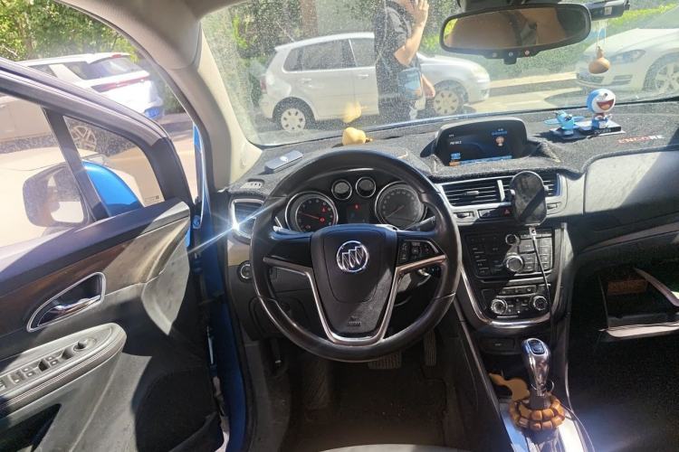 Used Buick Encore 2015 1.4T Automatic Two-Wheel Drive Urban Leading Model Steering Wheel