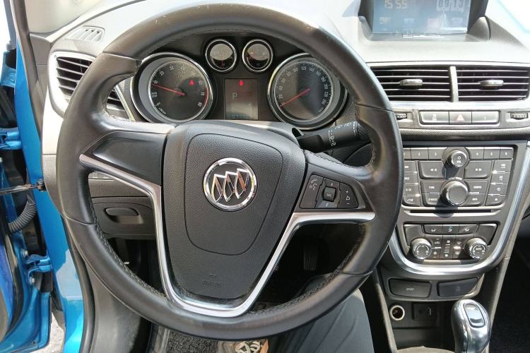 Used Buick Encore 2015 1.4T Automatic Two-Wheel Drive Urban Leading Model Steering Wheel