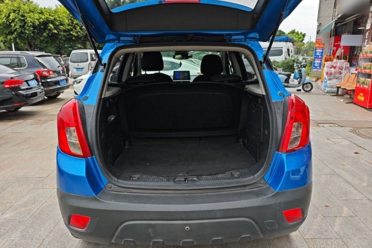 Used Buick Encore 2015 1.4T Automatic Two-Wheel Drive Urban Elite Version Trunk