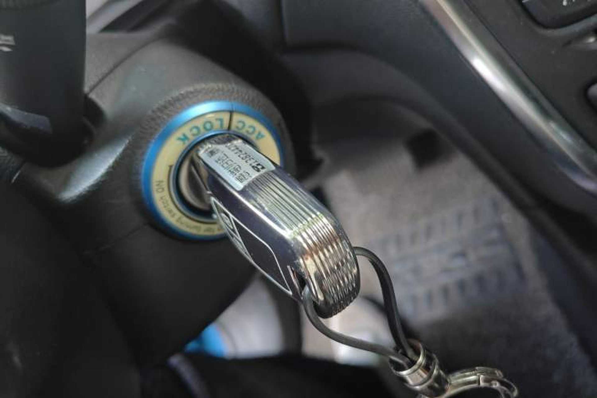 Used Buick Encore 2015 1.4T Automatic Two-Wheel Drive Urban Elite Version Vehicle Key