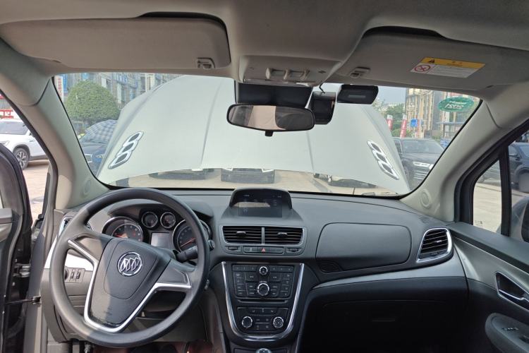 Used Buick Encore 2015 1.4T Automatic Two-Wheel Drive Urban Elite Version Center Console