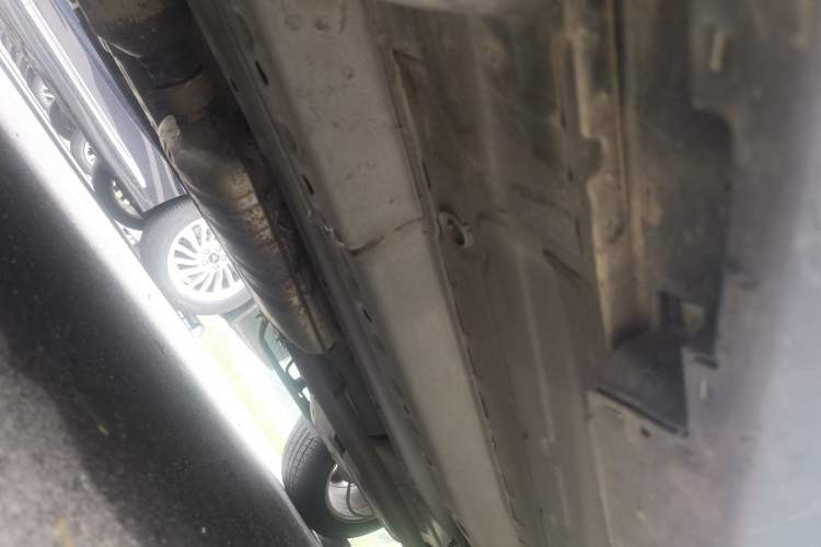 Used Buick Encore 2015 1.4T Manual Two-Wheel Drive Urban Advanced Model Chassis Front Left