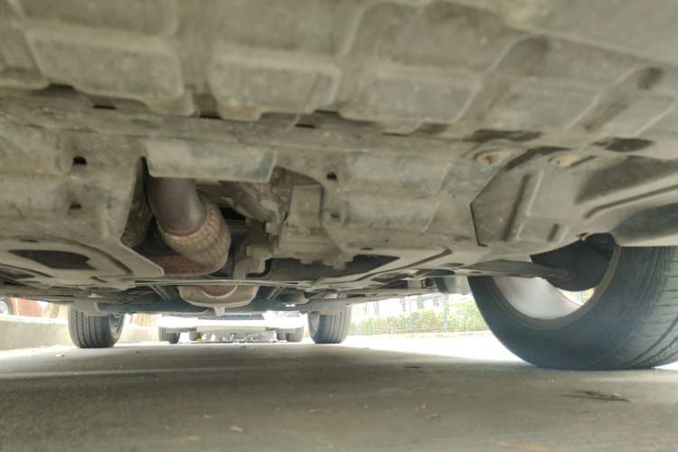 Used Buick Encore 2015 1.4T Automatic Two-Wheel Drive Urban Elite Version Chassis Front