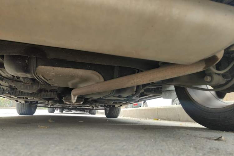 Used Buick Encore 2015 1.4T Automatic Two-Wheel Drive Urban Elite Version Chassis Rear