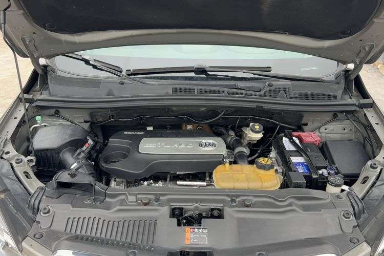 Used Buick Encore 2015 1.4T Automatic Two-Wheel Drive Urban Elite Version Engine Bay
