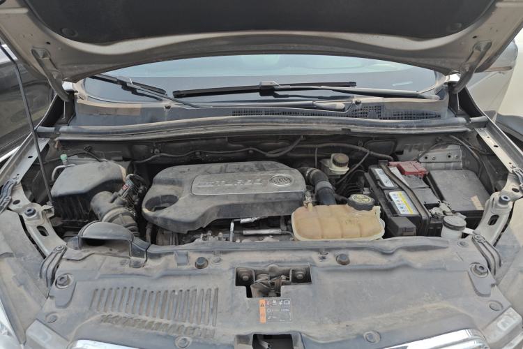 Used Buick Encore 2015 1.4T Automatic Two-Wheel Drive Urban Elite Version Engine Bay