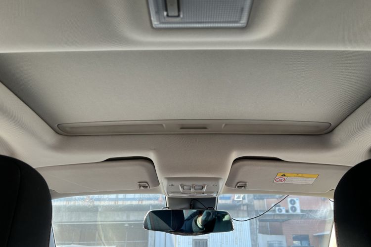 Used Buick Encore 2015 1.4T Manual Two-Wheel Drive Urban Advanced Model Headliner