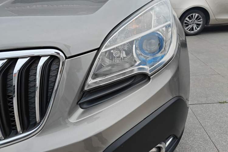 Used Buick Encore 2015 1.4T Automatic Two-Wheel Drive Urban Leading Model Left Front Headlight