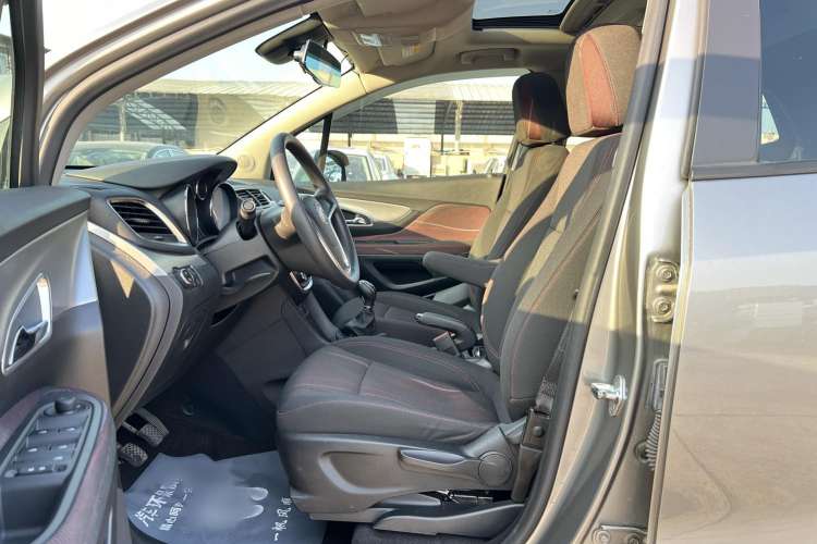 Used Buick Encore 2015 1.4T Manual Two-Wheel Drive Urban Advanced Model Left Front Seat