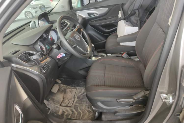 Used Buick Encore 2015 1.4T Automatic Two-Wheel Drive Urban Elite Version Left Front Seat