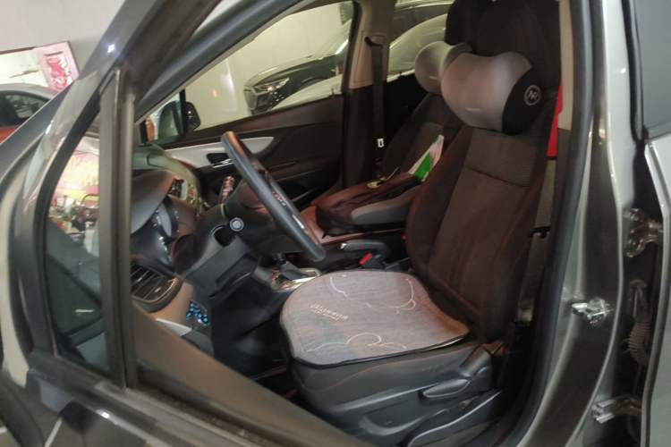 Used Buick Encore 2015 1.4T Automatic Two-Wheel Drive Urban Elite Version Left Front Seat