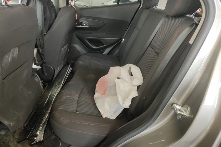 Used Buick Encore 2015 1.4T Automatic Two-Wheel Drive Urban Elite Version Left Rear Seat