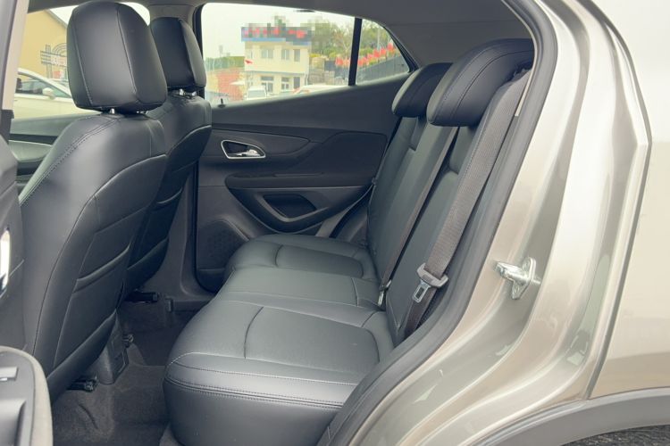Used Buick Encore 2015 1.4T Automatic Two-Wheel Drive Urban Elite Version Left Rear Seat
