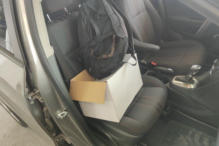 Used Buick Encore 2015 1.4T Automatic Two-Wheel Drive Urban Elite Version Right Front Seat