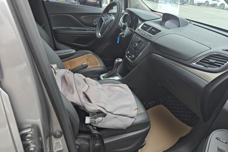 Used Buick Encore 2015 1.4T Automatic Two-Wheel Drive Urban Leading Model Right Front Seat