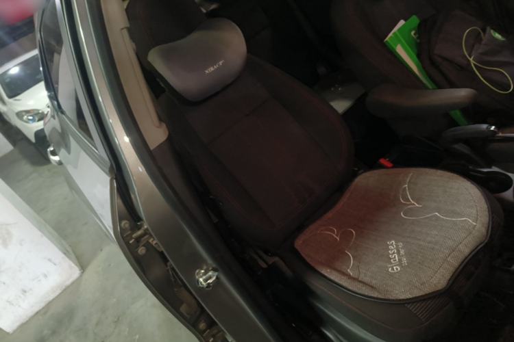 Used Buick Encore 2015 1.4T Automatic Two-Wheel Drive Urban Elite Version Right Front Seat