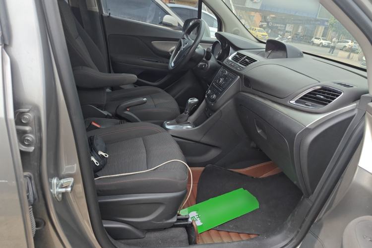 Used Buick Encore 2015 1.4T Automatic Two-Wheel Drive Urban Elite Version Right Front Seat