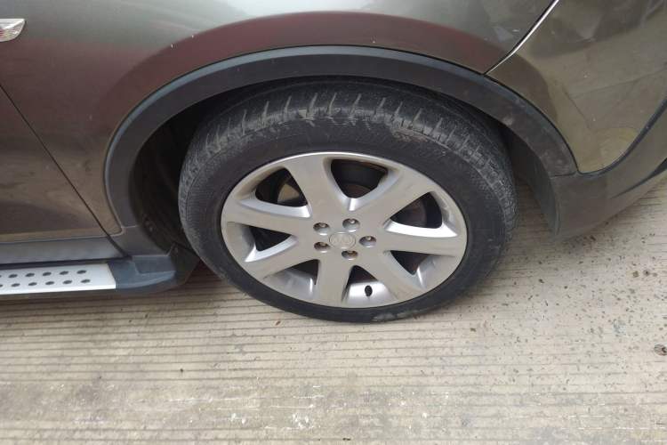 Used Buick Encore 2015 1.4T Automatic Two-Wheel Drive Urban Elite Version Right Front Wheel Hub