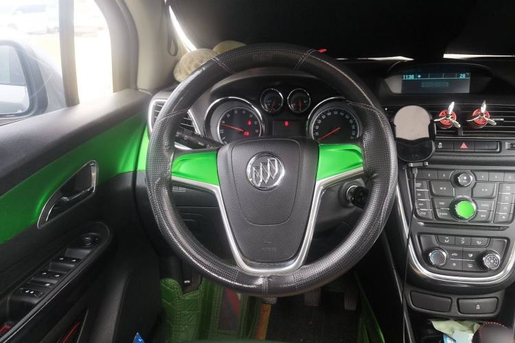 Used Buick Encore 2015 1.4T Manual Two-Wheel Drive Urban Advanced Model Steering Wheel