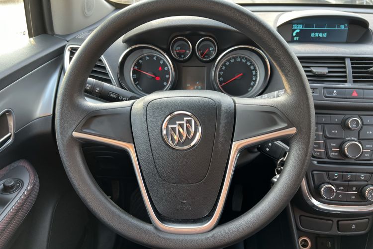 Used Buick Encore 2015 1.4T Manual Two-Wheel Drive Urban Advanced Model Steering Wheel