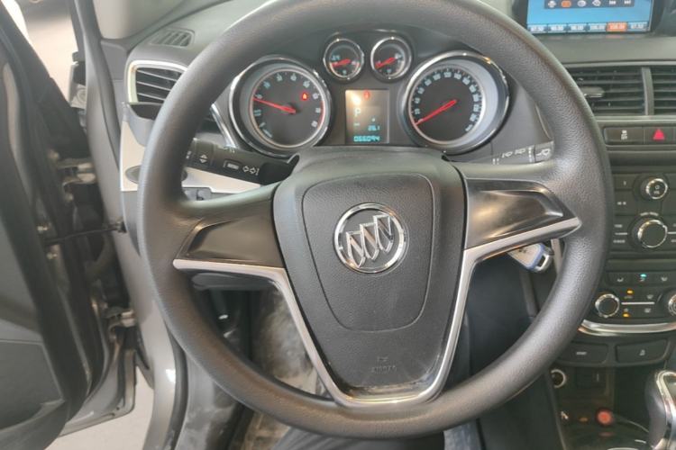 Used Buick Encore 2015 1.4T Automatic Two-Wheel Drive Urban Elite Version Steering Wheel
