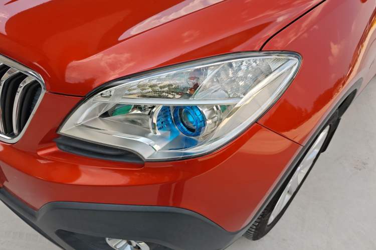 Used Buick Encore 2015 1.4T Automatic Two-Wheel Drive Urban Elite Version Left Front Headlight