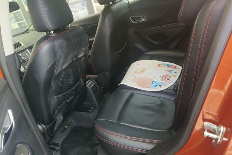 Used Buick Encore 2015 1.4T Automatic Two-Wheel Drive Urban Elite Version Left Rear Seat