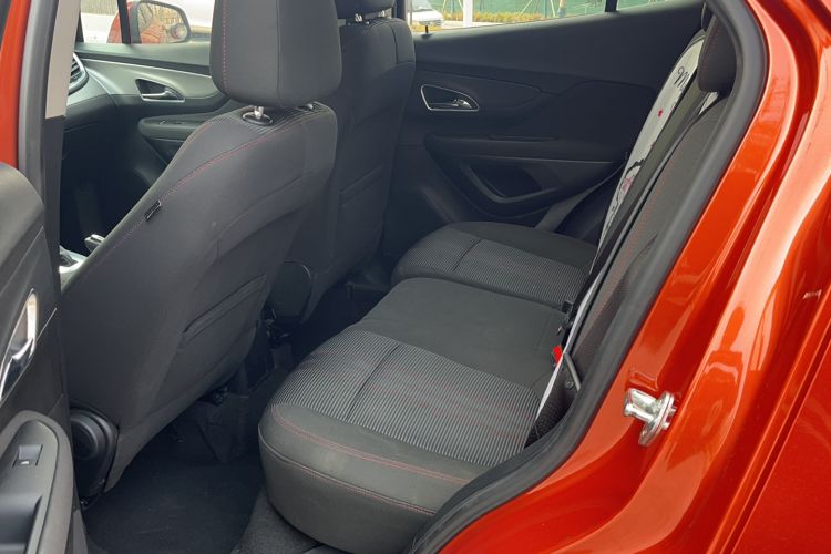 Used Buick Encore 2015 1.4T Automatic Two-Wheel Drive Urban Elite Version Left Rear Seat
