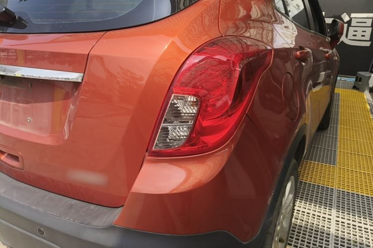 Used Buick Encore 2015 1.4T Automatic Two-Wheel Drive Urban Elite Version Right Rear Taillight