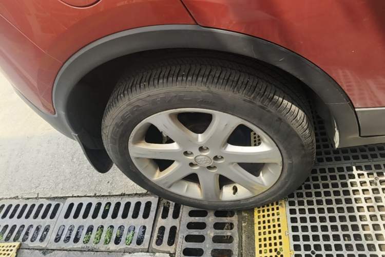Used Buick Encore 2015 1.4T Automatic Two-Wheel Drive Urban Elite Version Right Rear Wheel Hub
