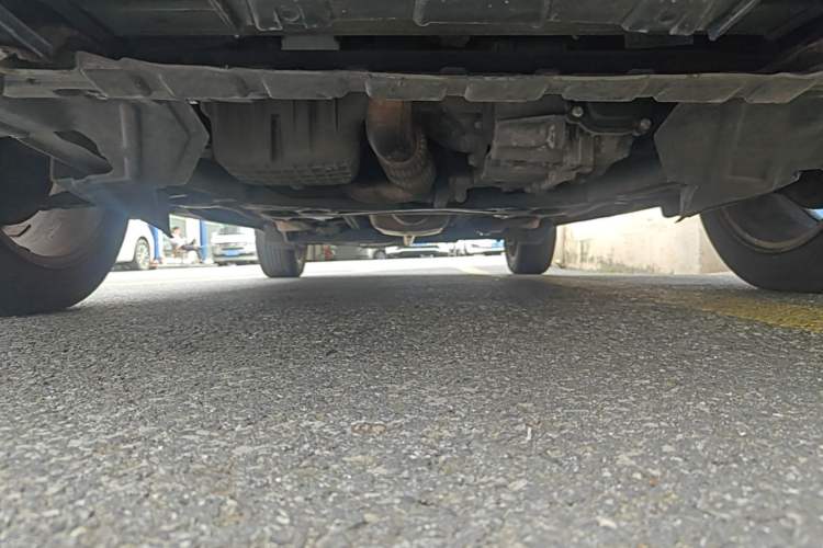 Used Buick Encore 2015 1.4T Automatic Two-Wheel Drive Urban Elite Version Chassis Front