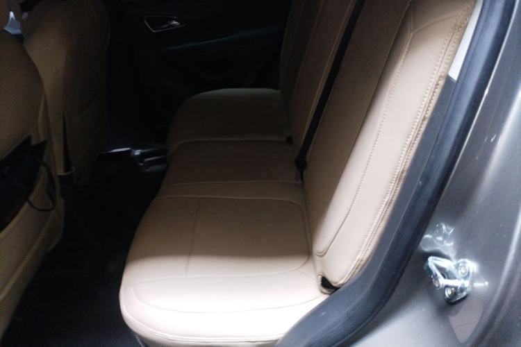 Used Buick Encore 2015 1.4T Automatic Two-Wheel Drive Urban Elite Version Left Rear Seat