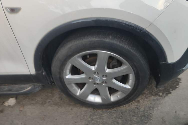 Used Buick Encore 2015 1.4T Automatic Two-Wheel Drive Urban Elite Version Right Front Wheel Hub