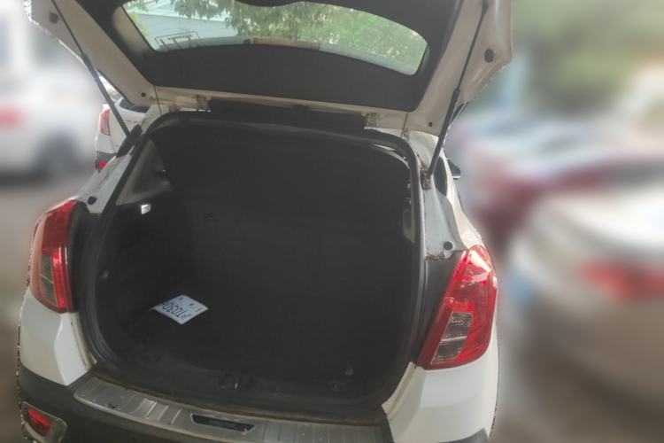 Used Buick Encore 2015 1.4T Automatic Two-Wheel Drive Urban Elite Version Trunk