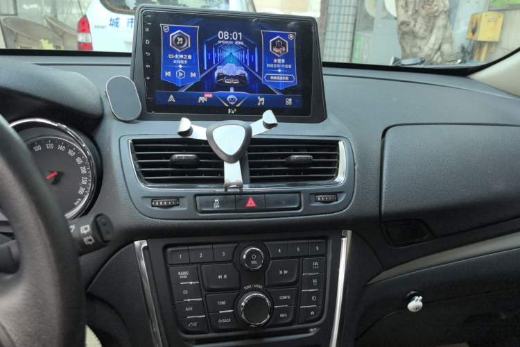 Used Buick Encore 2015 1.4T Automatic Two-Wheel Drive Urban Elite Version Audio And AC Panel