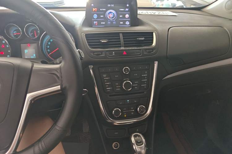 Used Buick Encore 2015 1.4T Automatic Two-Wheel Drive Urban Elite Version Audio And AC Panel