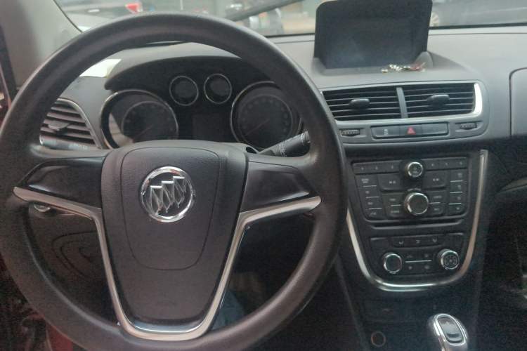 Used Buick Encore 2015 1.4T Automatic Two-Wheel Drive Urban Elite Version Center Console