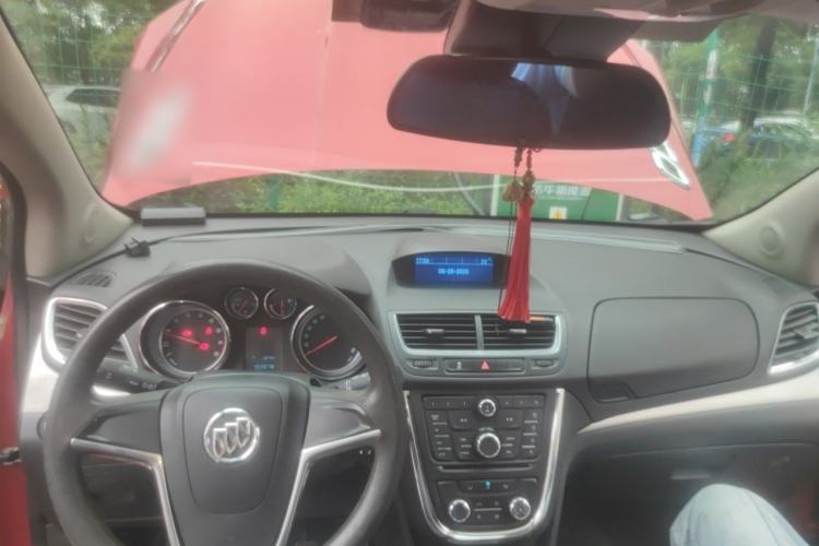 Used Buick Encore 2015 1.4T Manual Two-Wheel Drive Urban Advanced Model Center Console