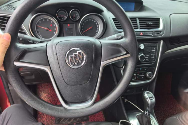 Used Buick Encore 2015 1.4T Automatic Two-Wheel Drive Urban Elite Version Center Console