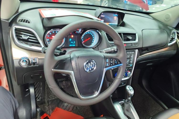 Used Buick Encore 2015 1.4T Automatic Two-Wheel Drive Urban Leading Model Center Console
