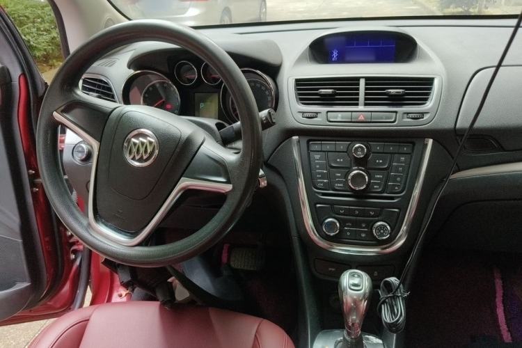 Used Buick Encore 2015 1.4T Automatic Two-Wheel Drive Urban Elite Version Center Console