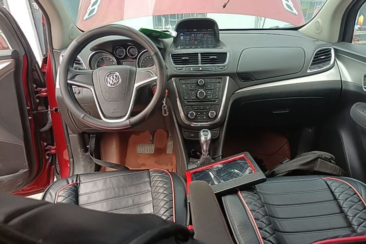 Used Buick Encore 2015 1.4T Automatic Two-Wheel Drive Urban Elite Version Center Console