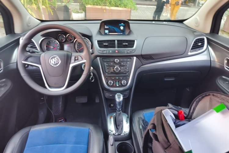 Used Buick Encore 2015 1.4T Automatic Two-Wheel Drive Urban Leading Model Center Console