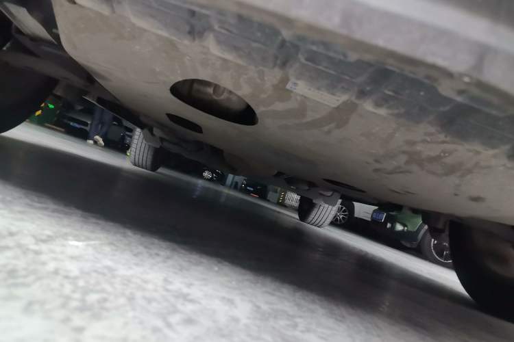 Used Buick Encore 2015 1.4T Automatic Two-Wheel Drive Urban Elite Version Chassis Front