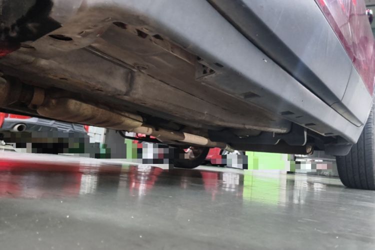 Used Buick Encore 2015 1.4T Automatic Two-Wheel Drive Urban Elite Version Chassis Front Left