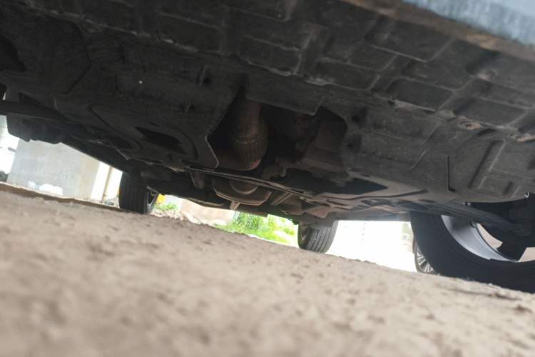 Used Buick Encore 2015 1.4T Automatic Two-Wheel Drive Urban Elite Version Chassis Front