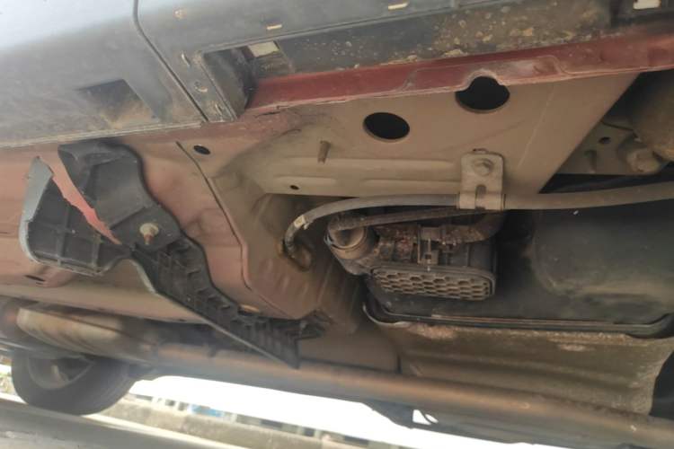 Used Buick Encore 2015 1.4T Automatic Two-Wheel Drive Urban Elite Version Chassis Rear Left